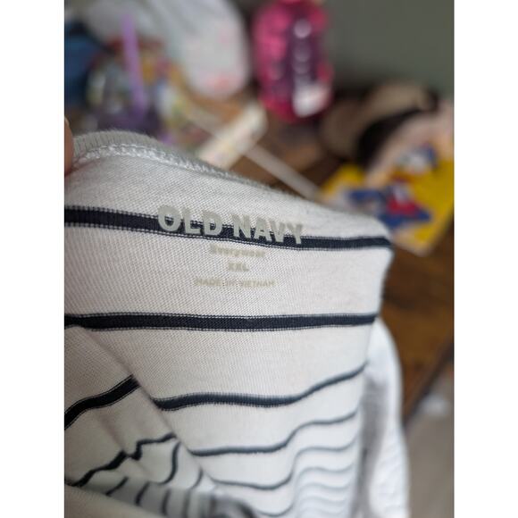 XXL Old Navy Striped Top - Picture 2 of 4